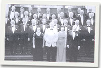 Y côr yng nghapel pentref Gomer, Ohio.