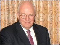 Dick Cheney, durante visita ao Paquistão