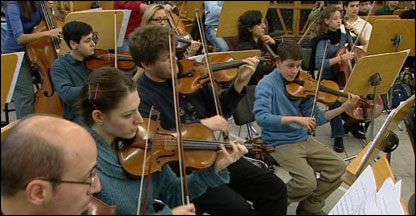 Músicos da orquestra West-Eastern Divan