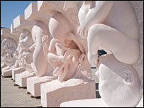 Evolution, de Marc Quinn. Foto: Marc Quinn Studio. Cortesia: Jay Jopling/White Cube (London).