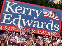 Kerry ve Edwards'ın seçim pankartları