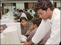 انڈیا کی ٹیکنالوجی انڈسٹری نے کام کاج کے اقدار میں انقلابی تبدیلیاں لائی ہیں