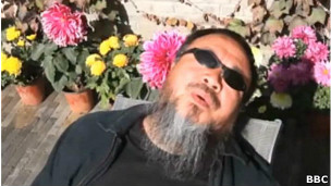 艾未未开始向多至3万名支持者退还捐款。