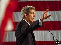 O virtual candidato democrata à presidência dos Estados Unidos, John Kerry