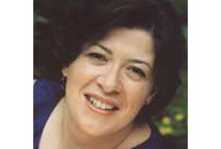 Mari Morgan, arweinydd y côr