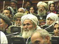 شرکت کنندگان در جلسه پارلمان (عکس:  مسعود حسينی)