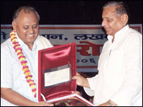 रामदत्त त्रिपाठी और मुलायम सिंह यादव