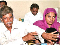 اقبال کاظمی اور ان کے اہلِ خانہ