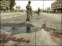 Irak'ta sokaktaki kan lekeleri