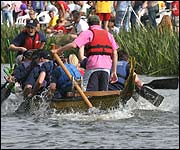 Dragon boat racing on the Cam