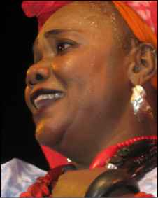 Fantani Toure performing at the Festival of the Desert in Mail