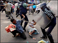 پولیس کارروائی 