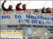 Manifestantes antiglobalização em Hong Kong