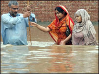 سیلابی پانی