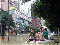 Rua inundada na província de Fujian