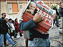 روزنامه اسرائيلی با خبر بيماری شارون