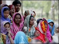 हिंसा के बाद सहमे ग्रामीण