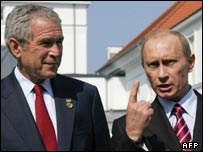 پوتین و بوش در اجلاس گروه 8