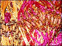 चीनी सामग्री से बनी राखियाँ