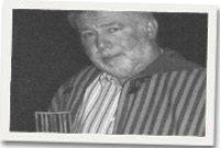 Hefin Wyn, Maenclochog. Enillydd Y Gadair yn yr Eisteddfod