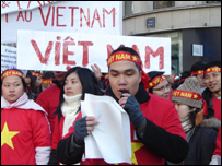 Biểu tình phản đối Trung Quốc tại Paris