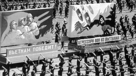 Tuần hành ở Moscow năm 1968 ủng hộ Bắc Việt Nam chống Mỹ