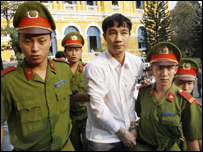 Tham nhũng lan vào nhiều bộ ngành trong đó có cả đội tuyển bóng đá quốc gia