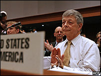 Harlan Watson em reunião realizada em abril. Foto Arquivo