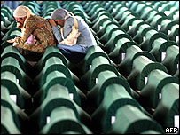 اجساد بيش از ششصد نفر در مراسم دهمين سالگرد قتل عام مسلمانان بوسنيايی خاکسپاری خواهند شد