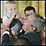 George Bush com criança, na Casa Branca.