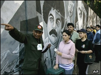 صف رای دهندگان