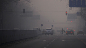 北京大霧中空氣嚴重污染
