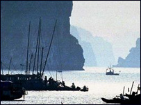 Hạ Long là điểm đến thu hút nhiều khách ngoại quốc tới Việt Nam