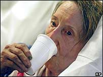 Mulher hospitalizada