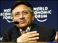 پاکستان حکومت نے پہلے کہا تھا کہ شاید کسی نے ذاتی مفاد کے لیے جوہری راز بیچے ہوں