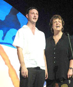 Gavin a Menna o Bontypridd - cyntaf ar y ddeuawd Cerdd Dant dros 21oed