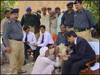 पंचायत के लोग