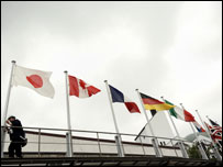 Bandeiras dos países do G8 no Japão. Foto:NICOLAS ASFOURI/AFP/Getty Images