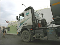 Gazze elektrik santralına yakıt nakli