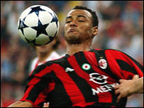 Cafu tenta o terceiro mundial interclubes