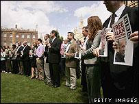 رہائی کے لیے مظاہرہ