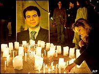 Velas para Pierre Gemayel, em Beirute