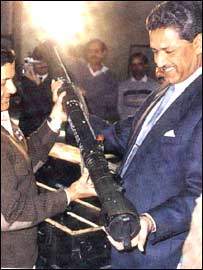 ڈاکٹر قدیر کو قومی ہیرو کی حیثیت حاصل تھی