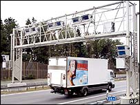 Caminhão em rodovia alemã