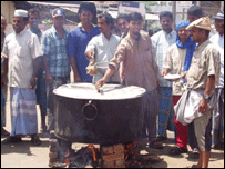 Vítimas do tsunami no Sri Lanka protestam por mais ajuda