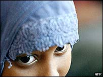 हिजाब में एक मुस्लिम बच्ची