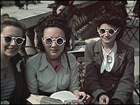 Paris, Jardim de Luxemburgo, maio de 1942, Foto: André Zucca / Collection BHVP / Roger-Viollet