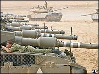 Gazze'deki İsrail tankları