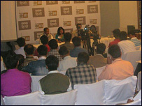 संवाददाता