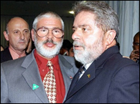 O alemão Klaus Ciesielski ao lado de Lula, no Rio de Janeiro